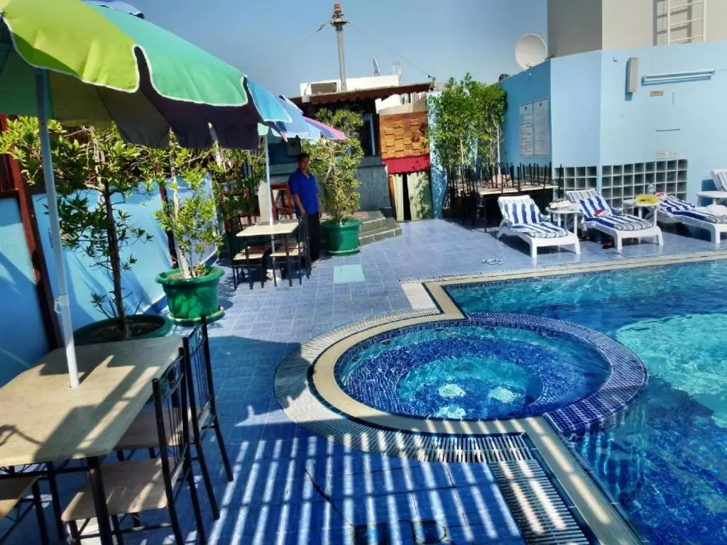 Knight Armour Hotel